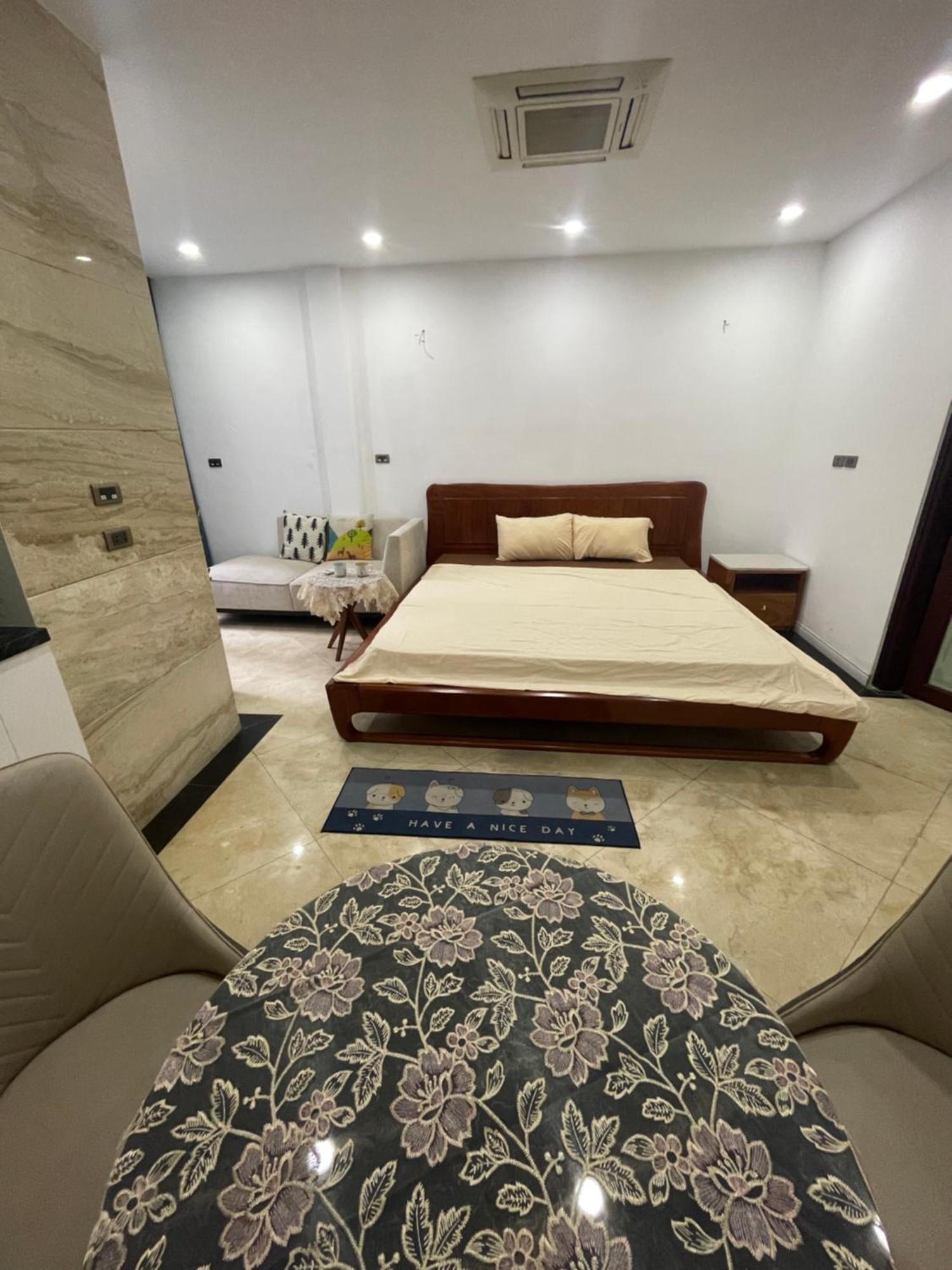 67111 Cozy Close Ho Tay Khách sạn hẻo lánh