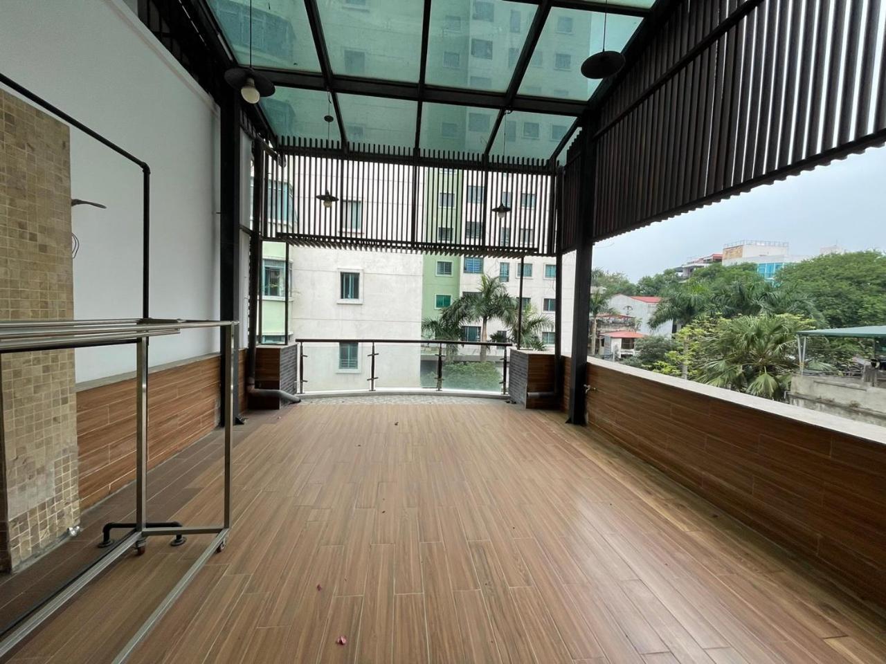 67111 Cozy Close Ho Tay * Hà Nội